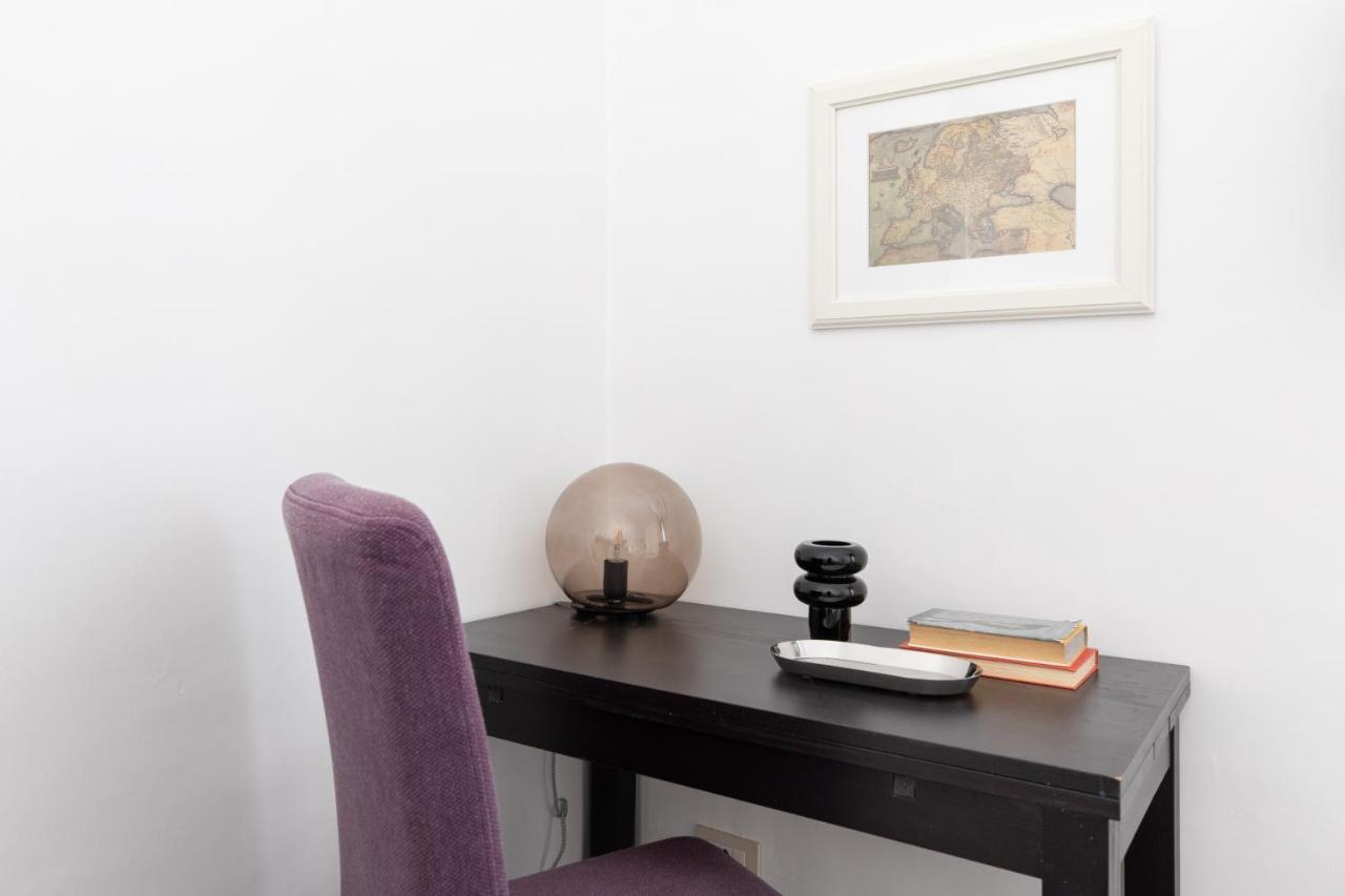 Iflat Colosseum Comfy House Rome Bagian luar foto